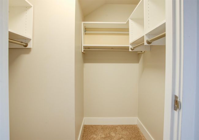 Walk in Closet | Image 18