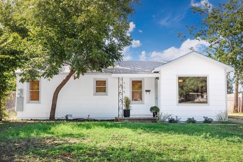 905 Jordan St, Brady, TX, 76825-6428 | Card Image
