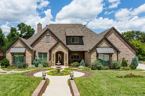 8515 Kingsley Cir, Granbury, TX, 76049-4761 | Card Image
