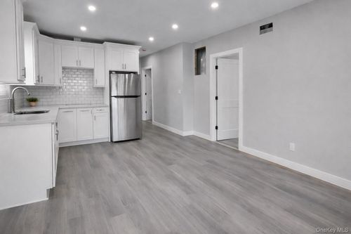 117-36 165th St, Jamaica, NY, 11434-5715 | Card Image