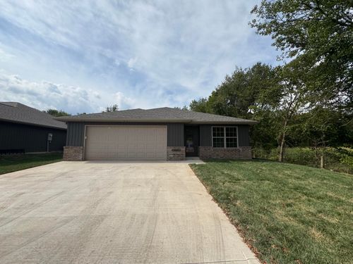 1684 Ridgemont Ave, Monett, MO, 65708-4212 | Card Image
