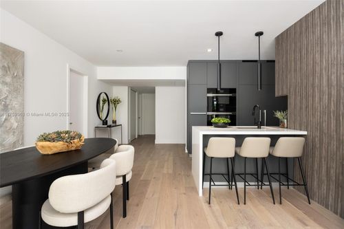 200d-200 Sunrise Dr, Key Biscayne, FL, 33149-2156 | Card Image