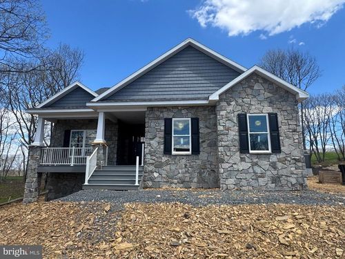 265 Turnberry Lane Turnberry Ln, Hazle Township, PA, 18202-9595 | Card Image