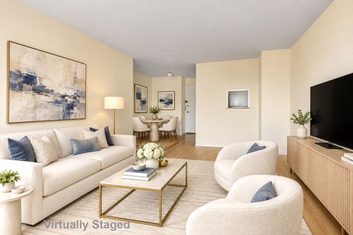 24g-301 E 79th St, New York, NY, 10075-0945 | Card Image