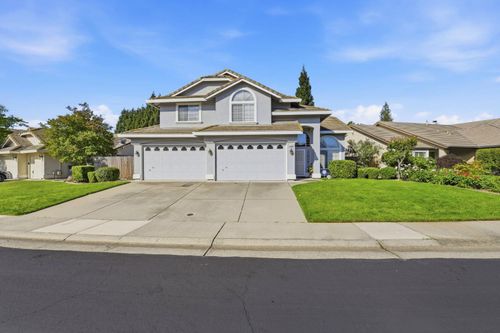 1892 Avenida Martina, Roseville, CA, 95747-5905 | Card Image