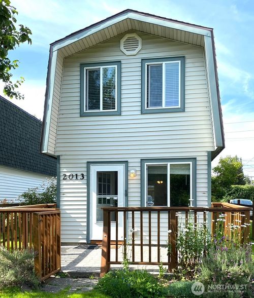 2013 Wilson Ave, Bellingham, WA, 98225-7542 | Card Image