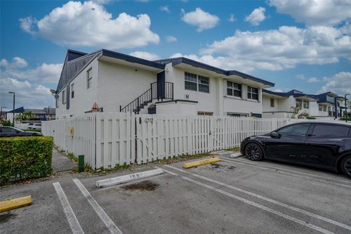 189-15428 Sw 85th Ter, Miami, FL, 33193-1208 | Card Image