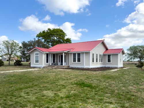 267 Bodemann Ln, Lockhart, TX, 78644-4074 | Card Image