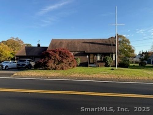 559 Oak Bluff Ave, Stratford, CT, 06615-7720 | Card Image