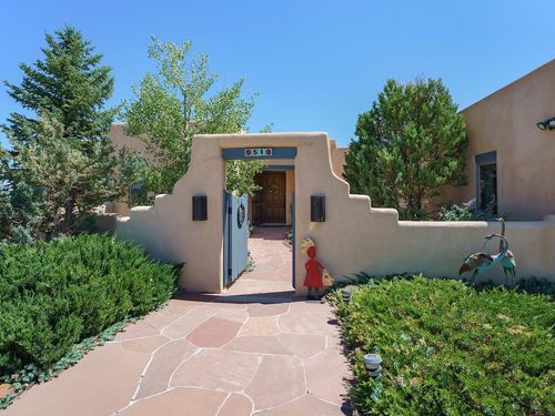 51 Vista Del Ocaso Rd, Ranchos De Taos, NM, 87557-8758 | Card Image