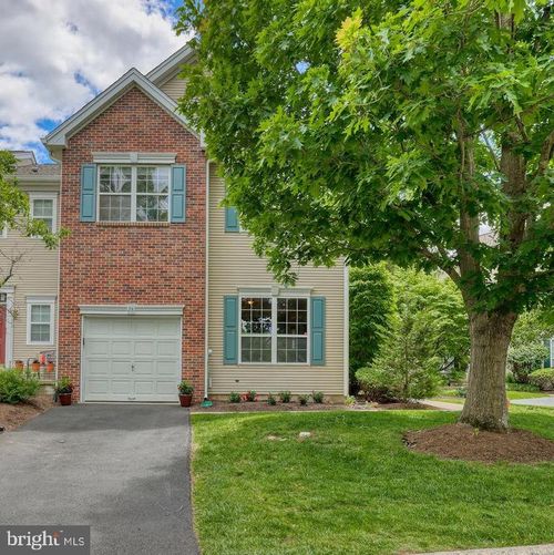 28 Tankard Ln, WASHINGTON CROSSING, PA, 18977-1159 | Card Image