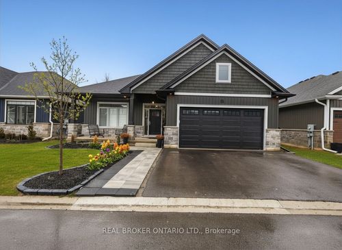 11-68 Cedar St, Paris, ON, N3L0L4 | Card Image