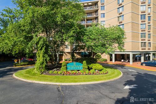 apt-5f-30 Adelaide Ave, Highland Park, NJ, 08904-1660 | Card Image
