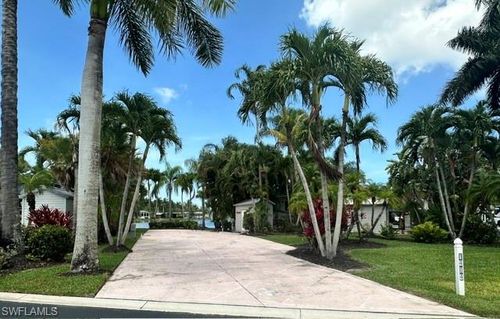1404 Pearl Lake Pt, NAPLES, FL, 34114 | Card Image