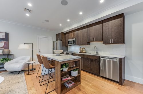 3-17 Vinton St, Boston, MA, 02127-3526 | Card Image