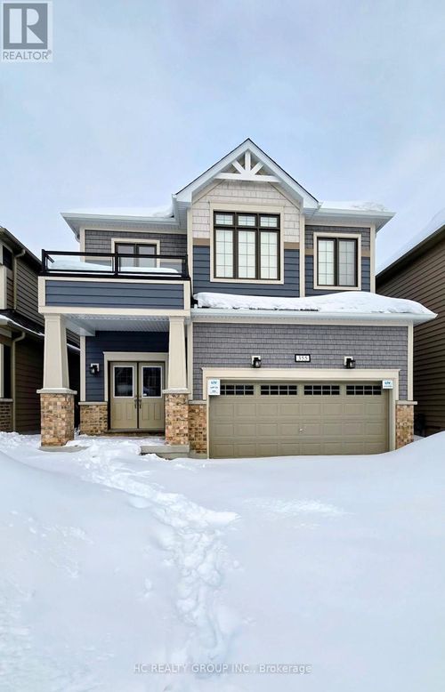 355 Mceachern Lane, Gravenhurst, ON, P1P0H8 | Card Image