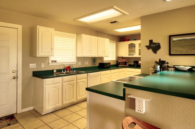352 W Lakecrest, House other with 3 bedrooms, 3 bathrooms and null parking in Bluffton TX | Image 7