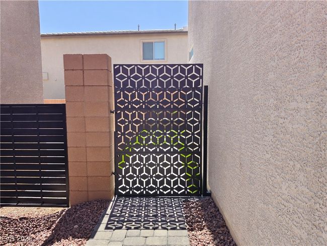View of gate | Image 43