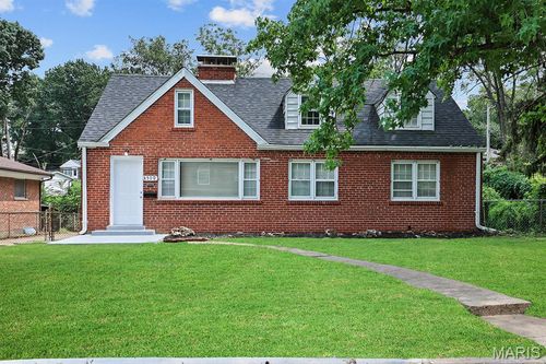 4500 Begg Blvd, Saint Louis, MO, 63121-3127 | Card Image