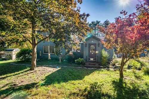 11 Case Road, Nottingham, NH, 03290 | Card Image