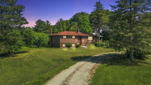 780 N Hadley Rd, Ortonville, MI, 48462-8625 | Card Image