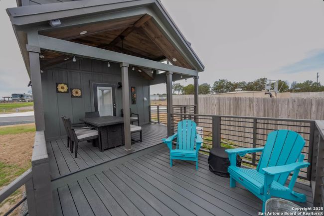 193 - 5386 Ranch Road 1376, House other with 2 bedrooms, 1 bathrooms and null parking in Fredericksburg TX | Image 4