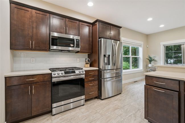 2021 Andrew Charles Dr Nw, House other with 5 bedrooms, 3 bathrooms and null parking in Cedar Rapids IA | Image 11