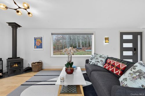 119 Lenni Lenape Rd, Narrowsburg, NY, 12764-5310 | Card Image