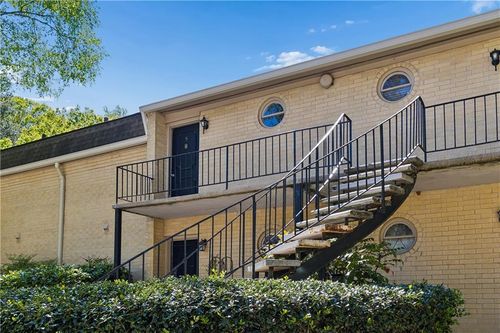 g5-5400 Roswell Rd, Atlanta, GA, 30342-1930 | Card Image