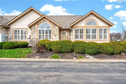 454 Beth Page Circle, Washington Twp, OH, 45458 | Card Image