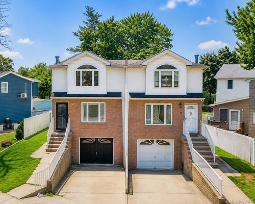 94 Greaves Avenue, New York, NY, 10308 | Card Image