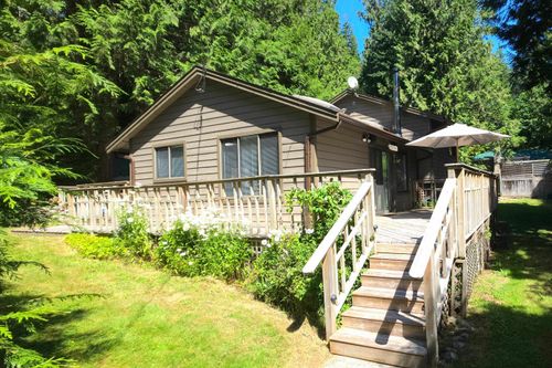 350 Oak Ave, Gibsons, BC, V0N1G2 | Card Image
