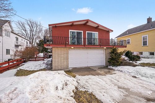 1438 Beach St, Muskegon, MI, 49441-1004 | Card Image