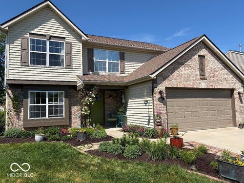 5752 Columbia Cir S, Greenwood, IN, 46142-9148 | Card Image