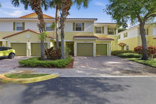 2423 Nw 31st Ct, Oakland Park, FL, 33309-6401 | Card Image
