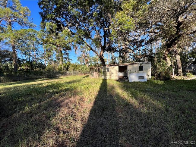 49 63 Rd St, House other with 3 bedrooms, 1 bathrooms and 1 parking in Yankeetown FL | Image 5