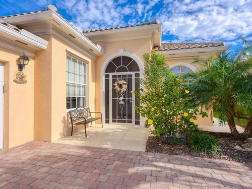 7675 Uliva Way, SARASOTA, FL, 34238-4797 | Card Image