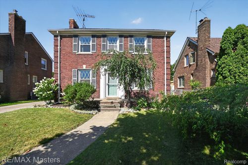 2212 22nd St, Wyandotte, MI, 48192-4132 | Card Image