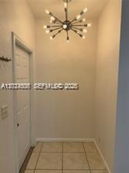 3907-3907 Tree Top Dr, Weston, FL, 33332-2148 | Card Image