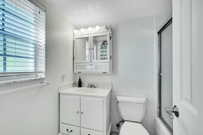 APT-117 - 5681 Sw 2 Nd Ct, Condo with 2 bedrooms, 2 bathrooms and null parking in Margate FL | Image 15