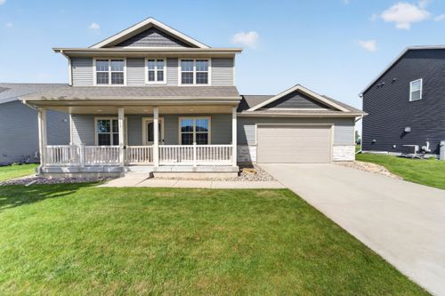1366 N Pine St, Sun Prairie, WI, 53590-1150 | Card Image