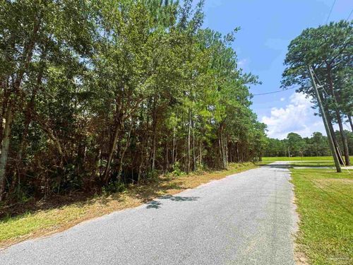 000 Trout Bayou Cir, Milton, FL, 32583 | Card Image