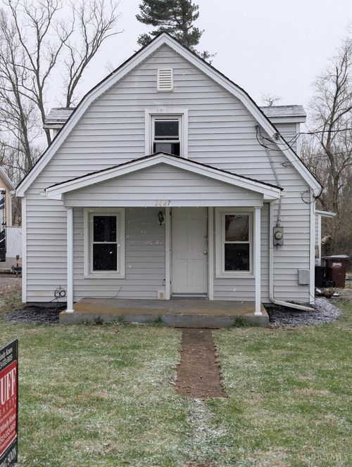 2627 Gaylord Ave, Bethel, OH, 45106-8540 | Card Image
