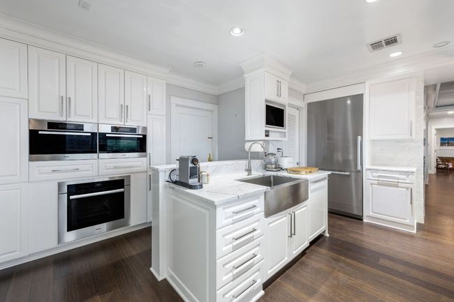 12GHJ - 1801 Lavaca St, Condo with 2 bedrooms, 3 bathrooms and 4 parking in Austin TX | Image 11