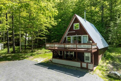 400 E Lake Rd, Ludlow, VT, 05149-9530 | Card Image