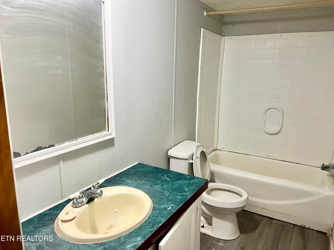 139 Galyon St, House other with 3 bedrooms, 2 bathrooms and null parking in Sweetwater TN | Image 10