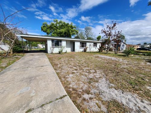 910 Emerald Drive, MOUNT DORA, FL, 32757 | Card Image