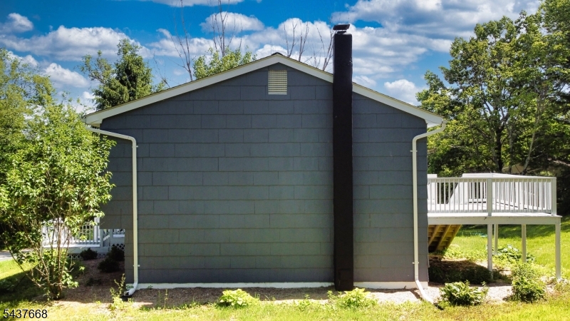 Residential in Wantage Twp. 2