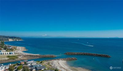 Stunning panoramic views of Mt. Baker, San Juan Islands to Gulf | Image 1