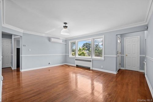 1747 Virginia Ave, Elmont, NY, 11003-5043 | Card Image